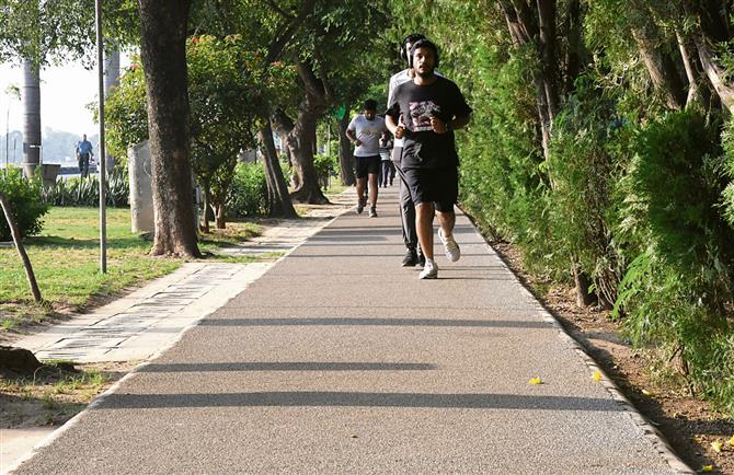 JOGGING TRACK & NATURE TRAIL